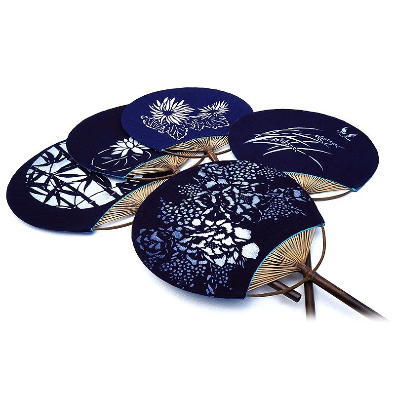 Zhuo Ye Blue Dyed-[Flowers] Blue Dyed Hand Fan - Items for Display - Other Materials Blue