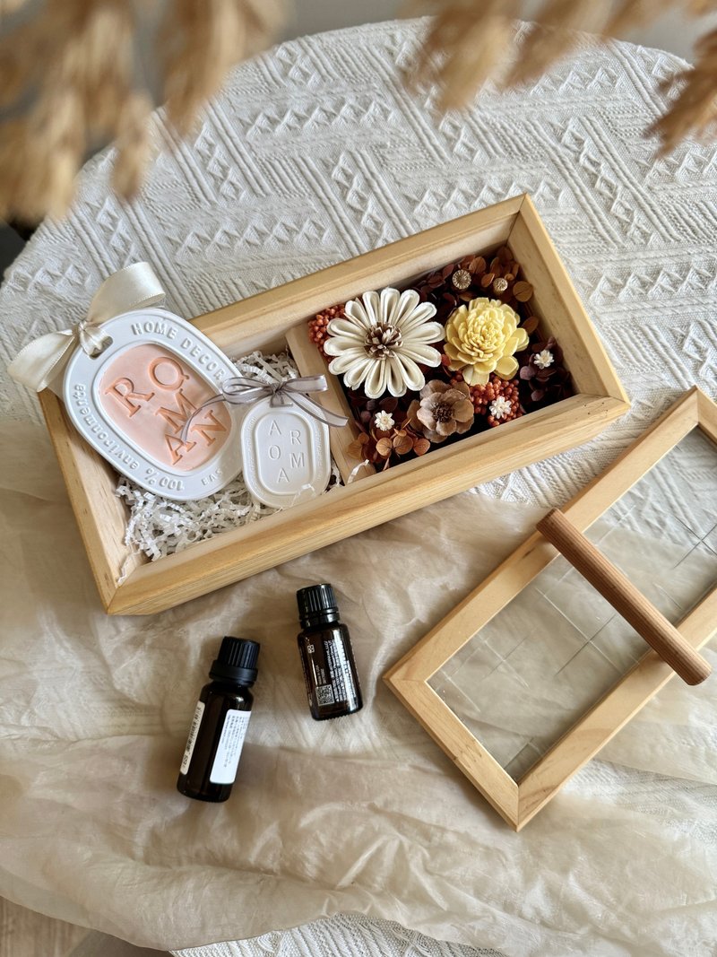 Multifunctional diffuser gift box - น้ำหอม - ไม้ สีกากี