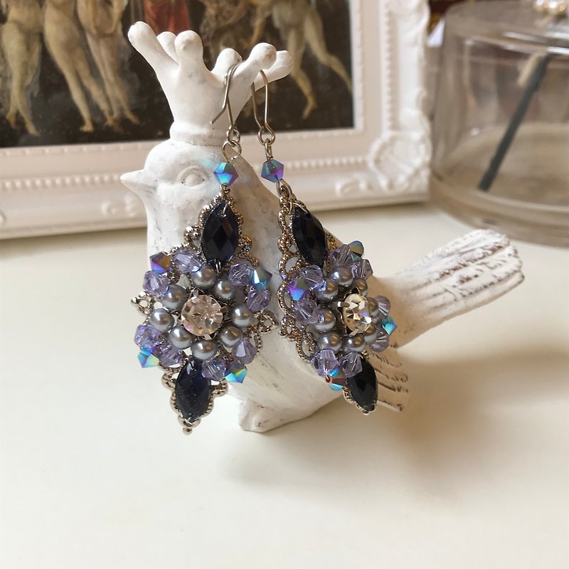 翡冷翠優雅 施華洛世奇水晶耳環 - 耳環/耳夾 - 其他金屬 藍色