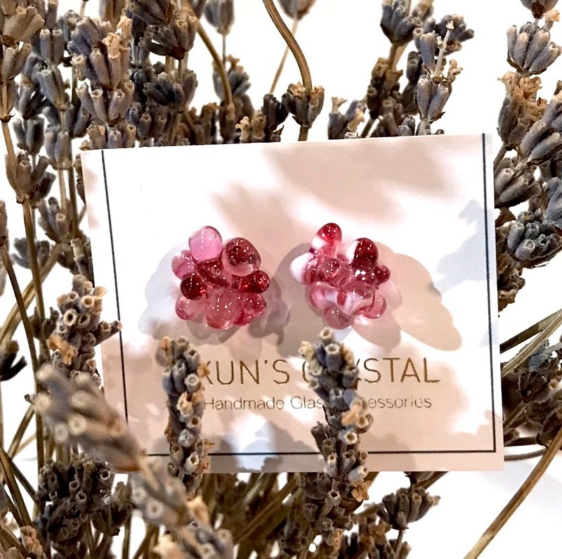 Small flower-shaped earrings (ear pins, Clip-On) | hand-made glass blazing workshop - Earrings & Clip-ons - Glass Multicolor