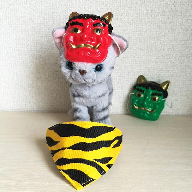 Akaoni's mini masked tiger pattern yellow, bandana-style collar for cats with square can - ชุดสัตว์เลี้ยง - วัสดุอื่นๆ 