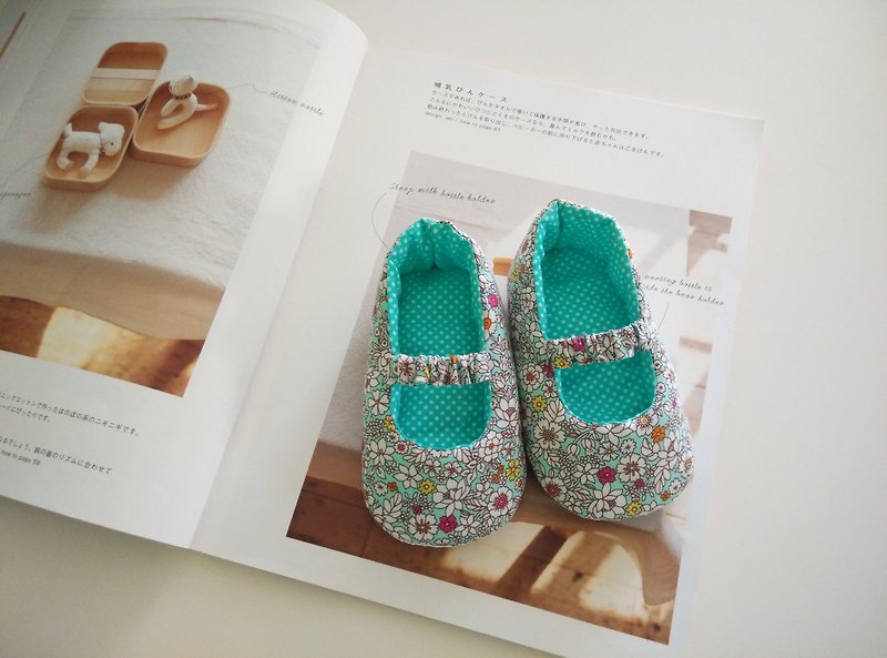 Lake Green Floral Baby Shoes Doll Shoes Moon Gift 11/12 - Kids' Shoes - Cotton & Hemp Green