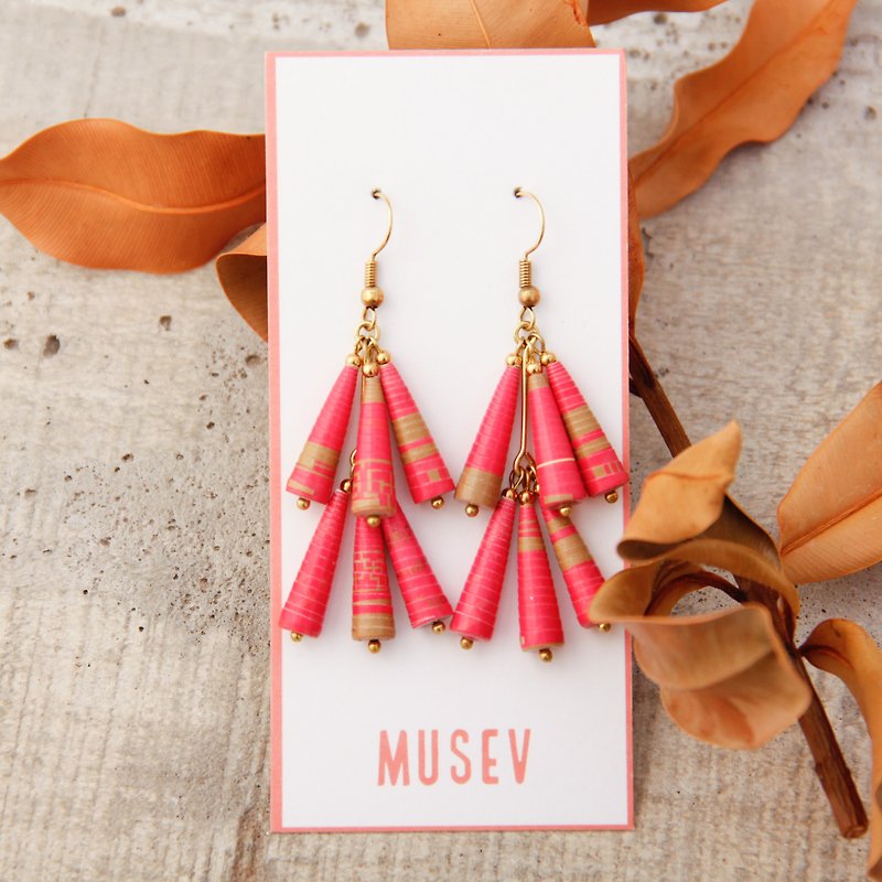 [Small paper hand made / paper art / jewelry] happy red gold double awl earrings - ต่างหู - กระดาษ สีแดง