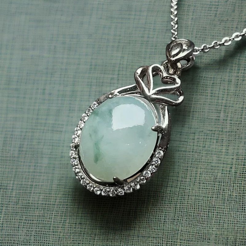 冰種飄藍花蛋面翡翠925純銀鑲嵌項鍊 | 天然緬甸玉翡翠A貨 | 送禮 - 項鍊 - 玉石 綠色