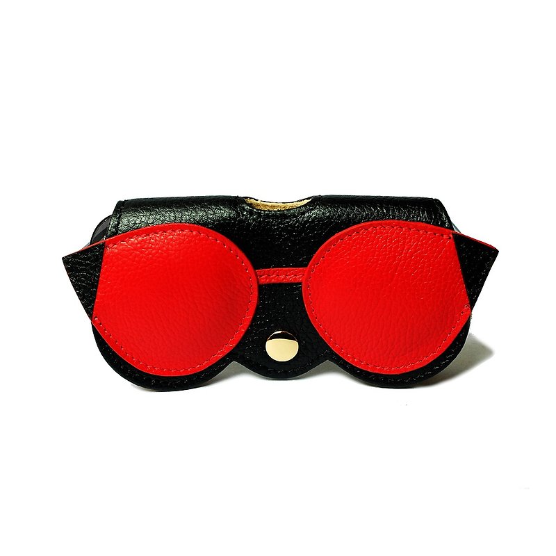 กระเป๋าหนังแท้ สำหรับใส่ แว่นตากันแดด Red & Black B.Cover Hanging Out leather - กรอบแว่นตา - หนังแท้ สีแดง
