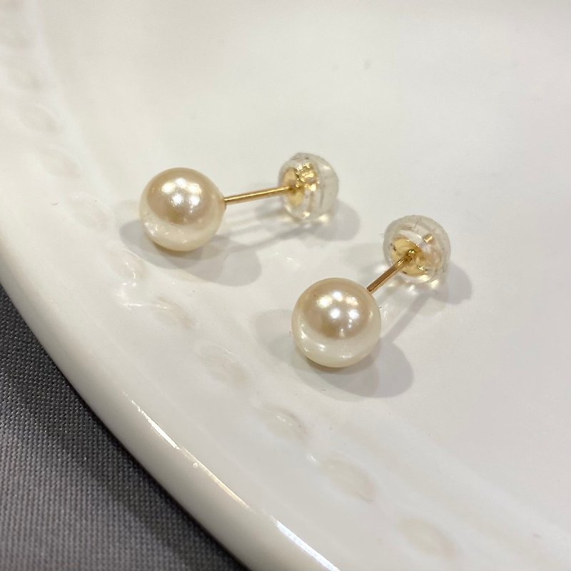 [K18 GOLD] 18K Gold 6mm Senshu Shell Pearl Earrings 18KP4 June Birthstone [SOLID GOLD] - ต่างหู - โลหะ ขาว