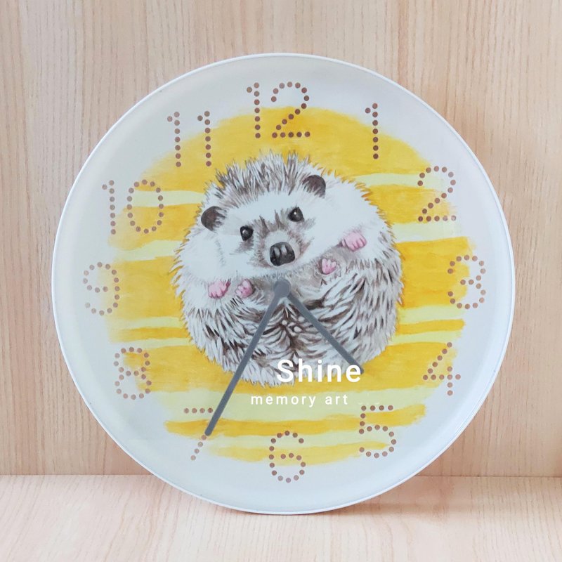 Customized hand-painted pet hedgehog wall clock - one - Customized Portraits - Plastic 