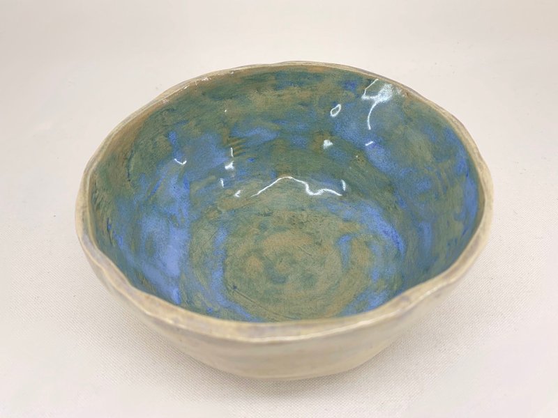 手びねりの陶器のうつわ - 茶碗・ボウル - 陶器 ブルー
