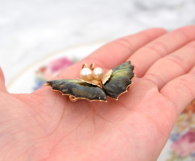 フランスのヴィンテージ ゴールド アンバー シェル蝶のブローチ
