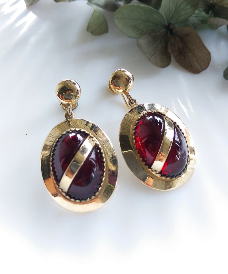 Vintage Jewelry 西洋古董飾品 垂墜 紅酒 紅色調 栓式耳環 - 耳環/耳夾/耳骨夾 - 其他金屬 金色