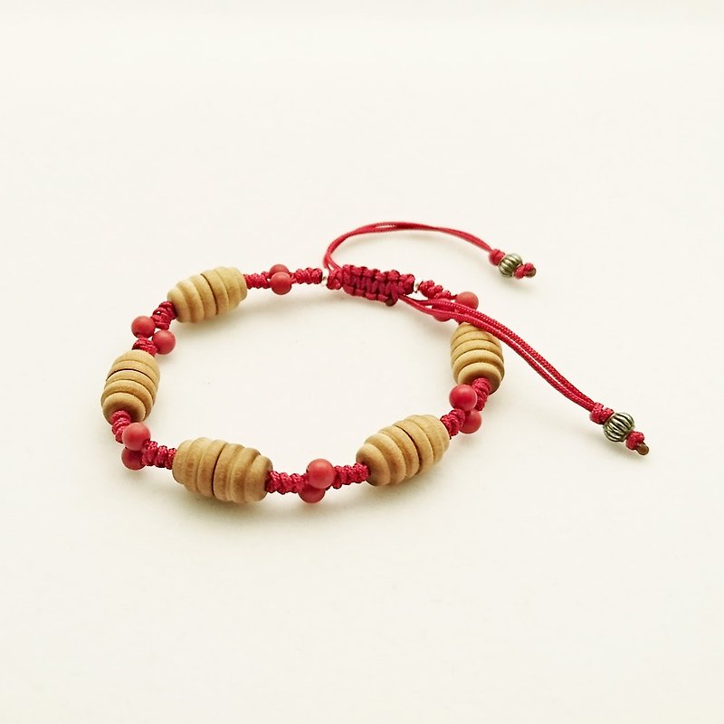印度檀香木珠手鍊--紅色海珠款 - 手鍊/手環 - 木頭 紅色