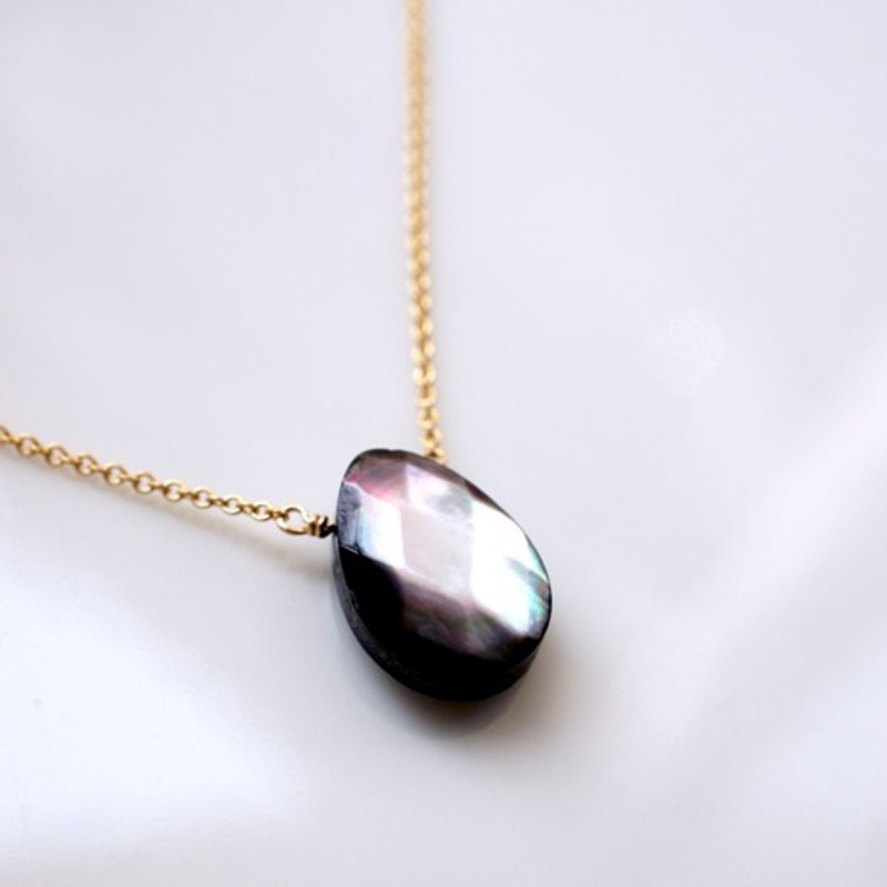 黒蝶貝のペアシェイプチェックカットネックレス　Padma - 項鍊 - 寶石 黑色