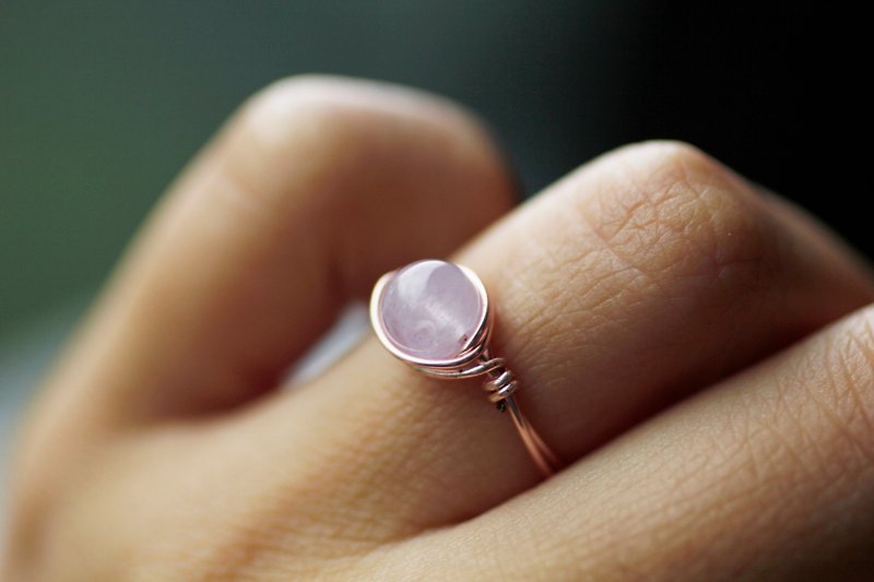 February birthstone 6mm lavender amethyst rose gold copper wire ring - แหวนทั่วไป - เครื่องเพชรพลอย สีม่วง