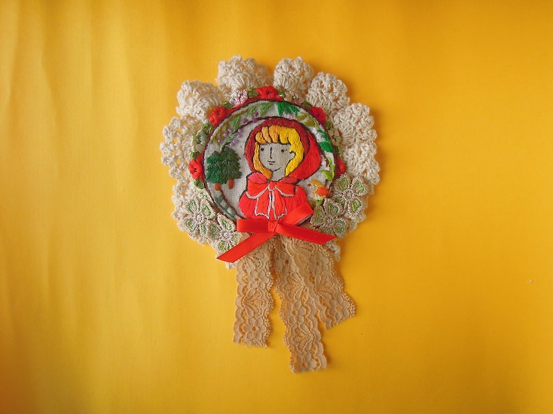 Giant little red riding hood brooch - Brooches - Thread Red