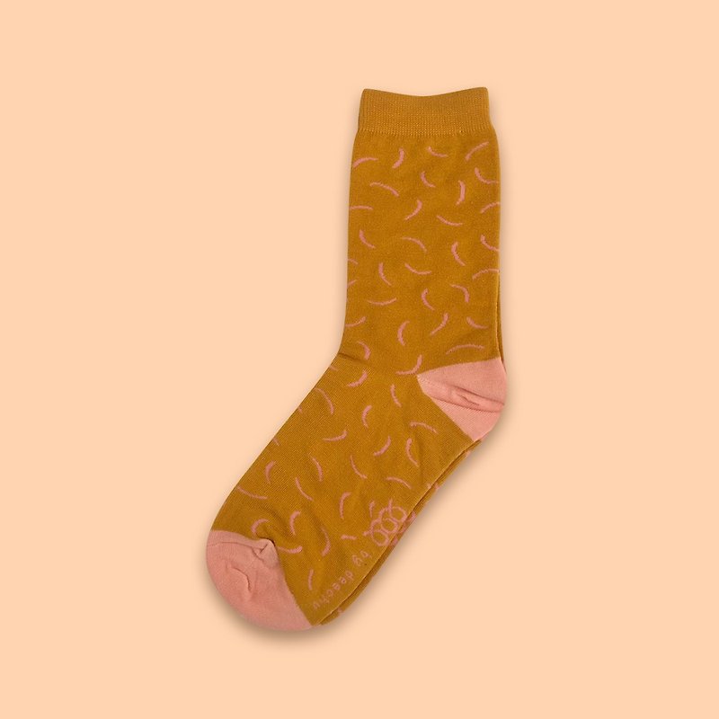 朱緹的豬蹄 FAMILY 品牌印花棉襪【單入 芥末】 - 襪子 - 棉．麻 橘色