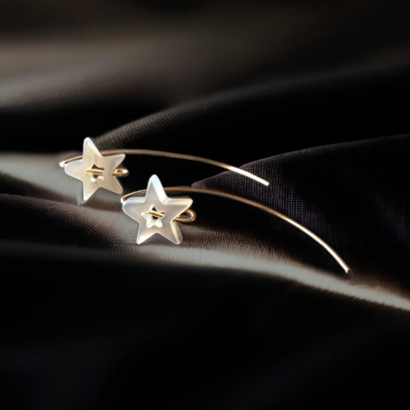 14kgf Star Shell Shooting Star Earrings - ต่างหู - เปลือกหอย ขาว