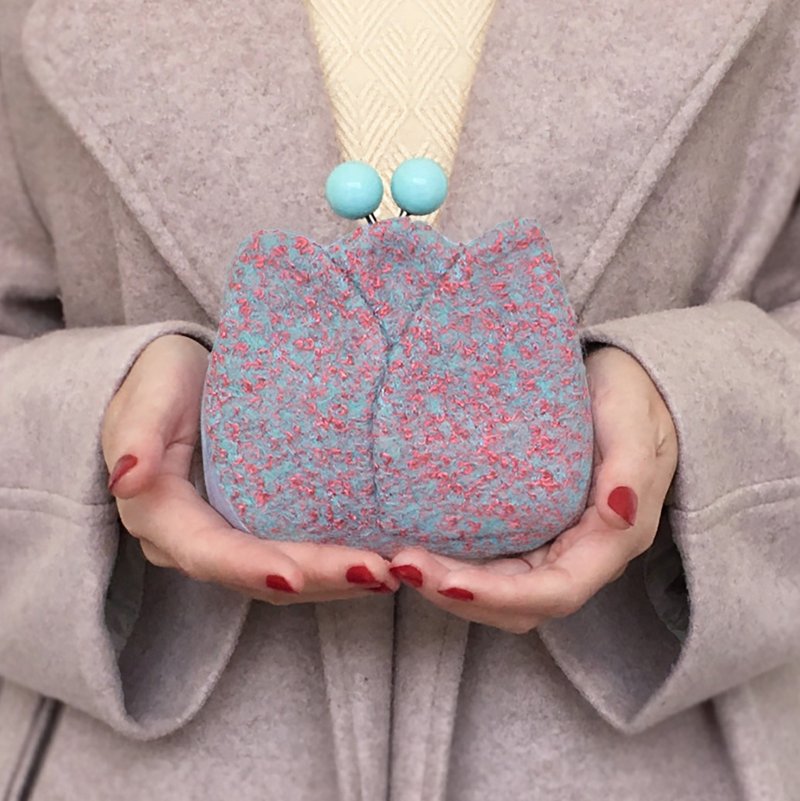 Handmade tulip wallet,womens,skyblue card holder,convertible mini crossbody bag - กระเป๋าสตางค์ - ขนแกะ สีน้ำเงิน