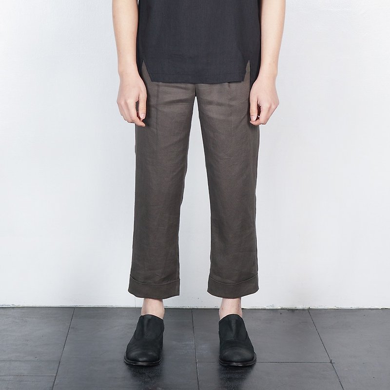 Black and White Cut SS Crop Fitted Vintage Pants Dark Grey - กางเกงขายาว - ผ้าฝ้าย/ผ้าลินิน สีเทา