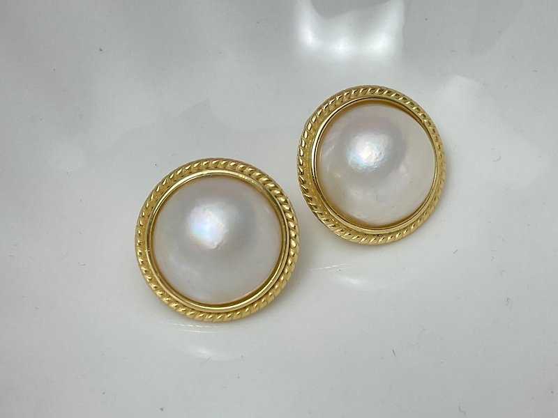 Monet's Light Mabe Pearl Classic Style Silver Earrings - Earrings & Clip-ons - Pearl White