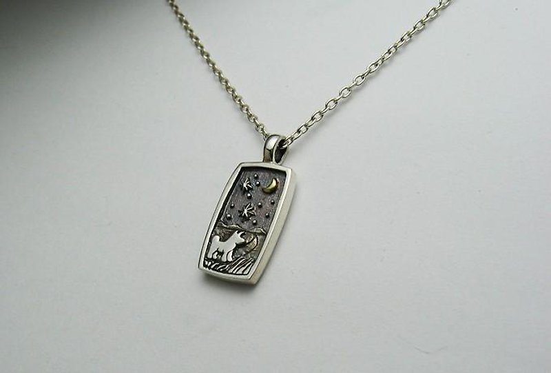 I was looking at the same moon -Puppy- Silver pendant - สร้อยคอ - โลหะ สีเงิน