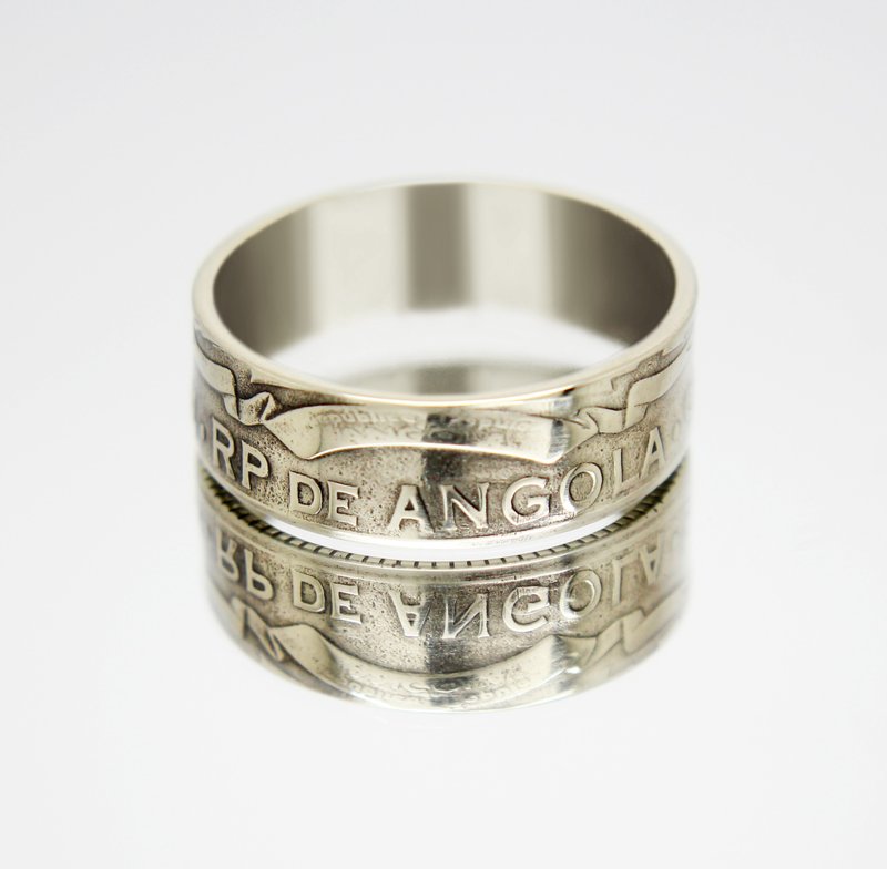 アンゴラ コイン リング 20 クワンザ 1975 コイン リング メンズ コイン リング レディース - リング・指輪 - 金属 