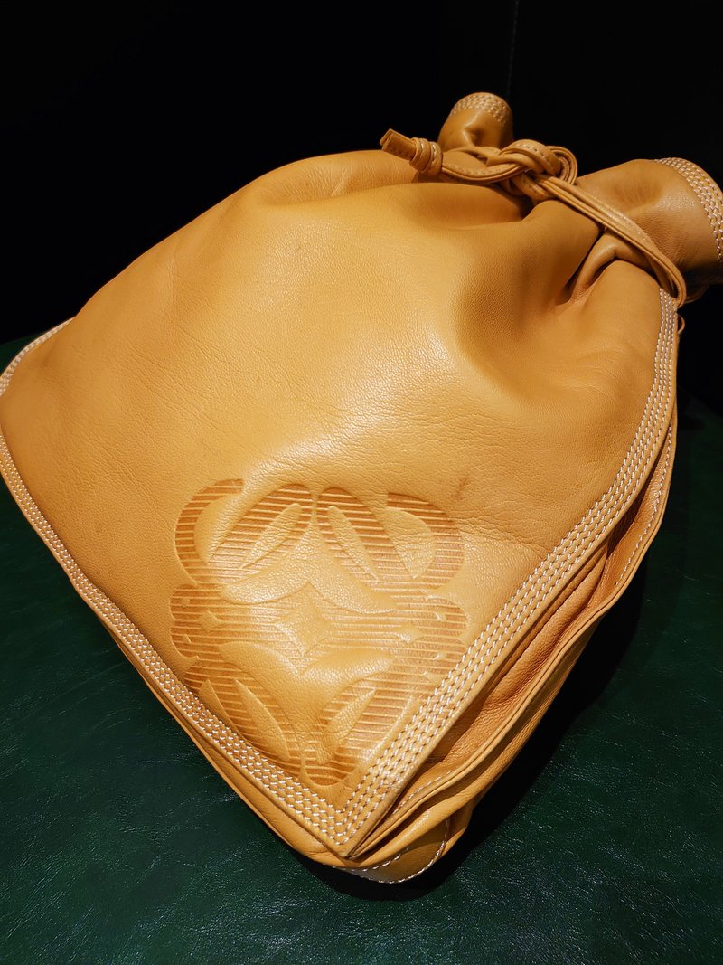 秋冬新時尚Loewe Flamenco落日黃束口袋肩背包斜挎包單肩包束繩包 - 側背包/斜孭袋 - 真皮 橘色