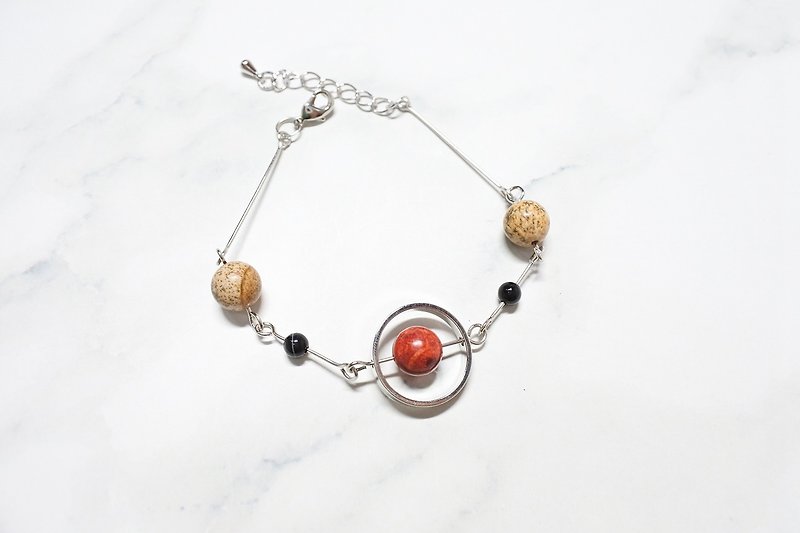Pinkoi exclusively sells [Autumn Harvest] natural stone bracelet - สร้อยข้อมือ - โลหะ สีแดง