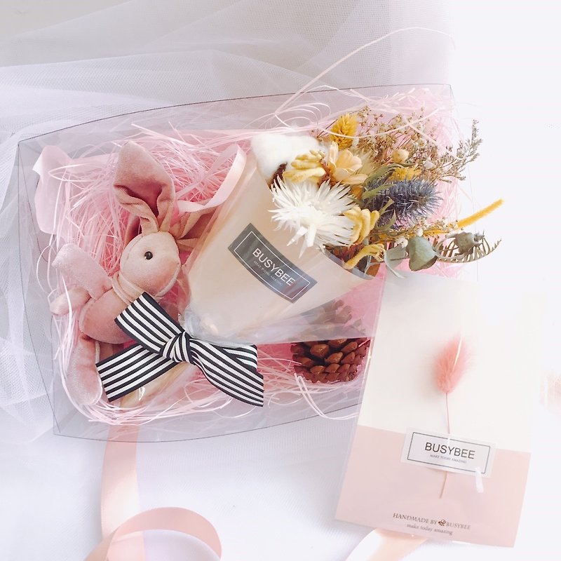 {BUSYBEE} #thankful graduation bouquet dry flower thanks gift box graduation gift pink - ตกแต่งต้นไม้ - พืช/ดอกไม้ สึชมพู