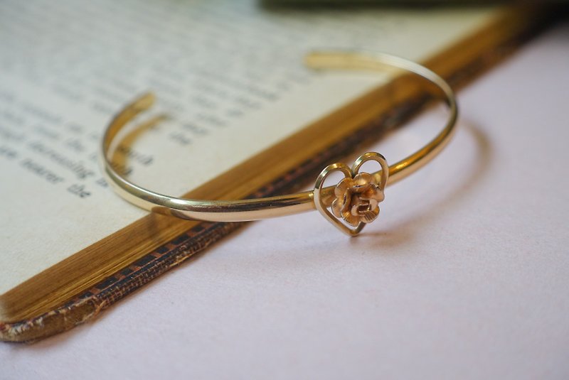 American antique Krementz 14k gold heart-shaped rose bracelet - สร้อยข้อมือ - โลหะ สีทอง