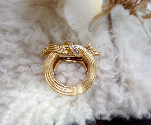 Japanese middle-aged golden wreath scarf ring necklace pendant