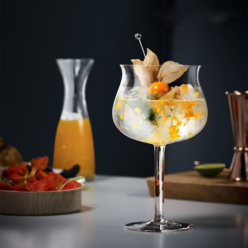 Lucaris swirling tulip wine glass 575ml - Bar Glasses & Drinkware - Glass White