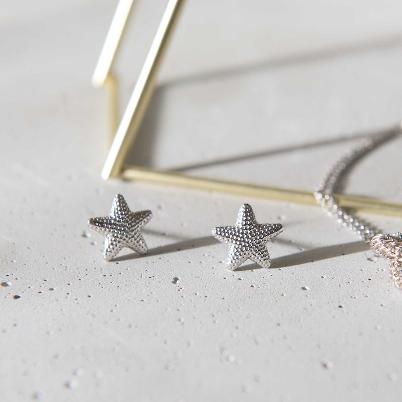 Starfish sterling silver earrings - ต่างหู - โลหะ สีเงิน