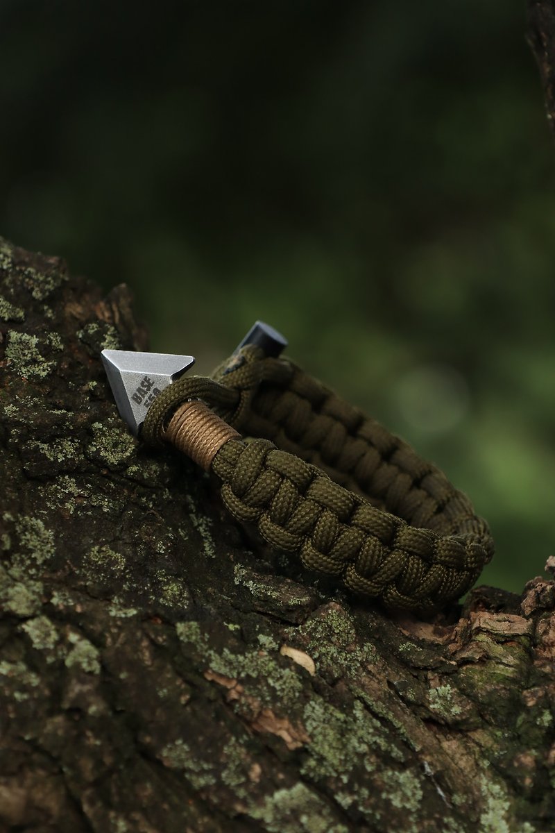 BASE 550 Örvar Survival Bracelet | Original Survival Bracelet - Bracelets - Nylon 