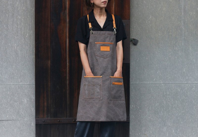 Craftsman work apron brown washed distressed canvas X caramel vegetable tanned cowhide - ผ้ากันเปื้อน - หนังแท้ 