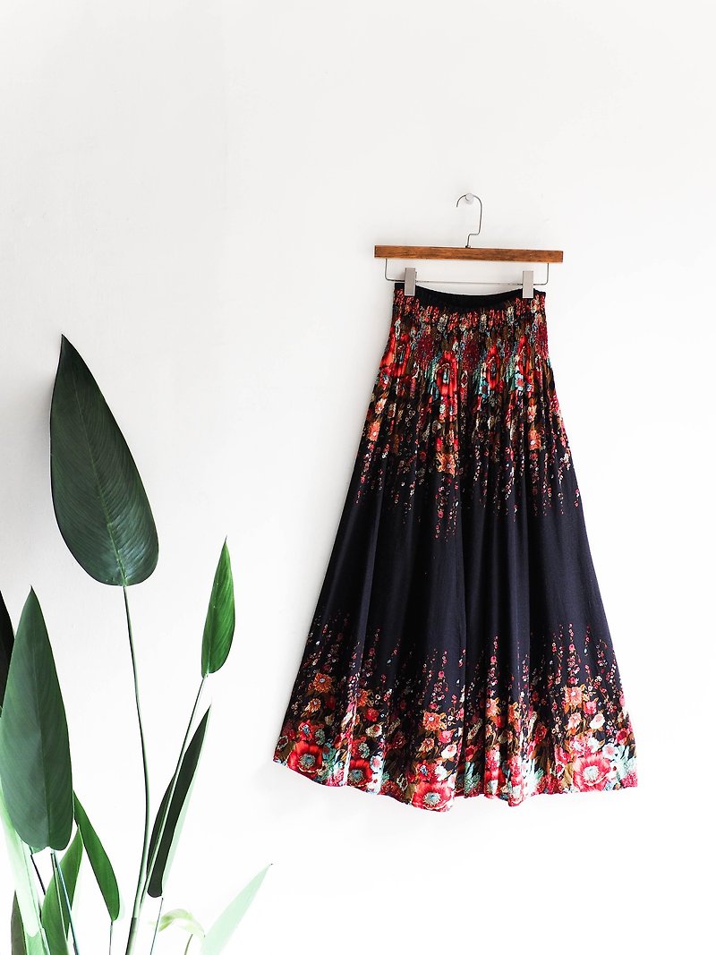 River Hill - Aomori love red flower youth girl antique soft cotton A word skirt Japanese college students vintage dress vintage - Skirts - Cotton & Hemp Black
