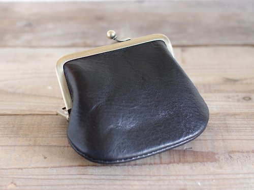 Nume Leather Square Kiss lock bag Black - Shop tapfer Wallets - Pinkoi