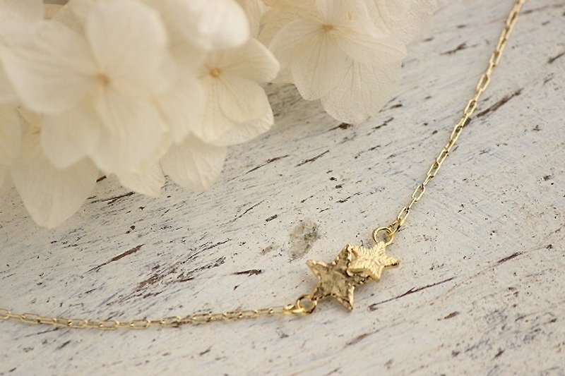 K18GP Two Stars Nestling Pendant - Necklaces - Other Metals Gold