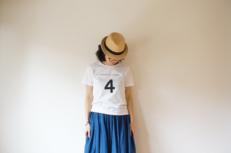 Cotton 4 bonne T-shirt S, M, Lsize - เสื้อยืดผู้หญิง - ผ้าฝ้าย/ผ้าลินิน ขาว