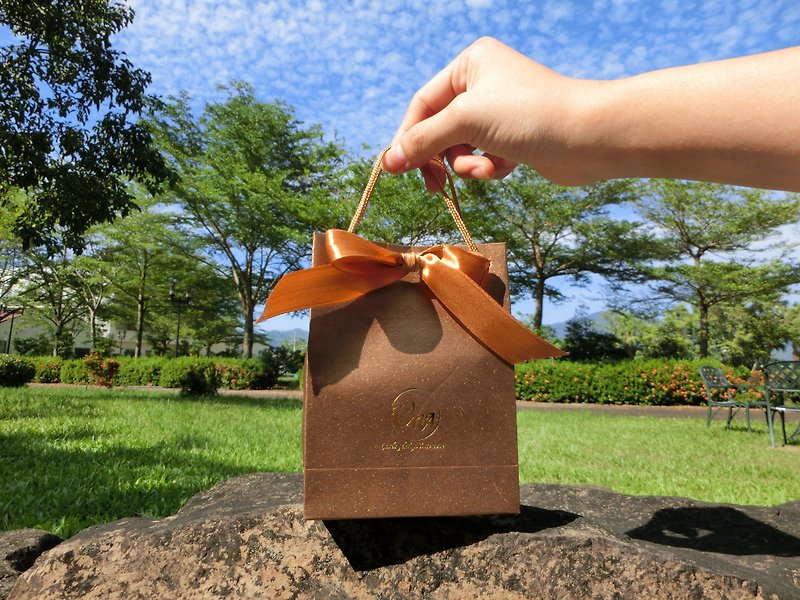 [UNA-Yona Handmade] Gift Essentials-Exquisite Tote Bag - วัสดุห่อของขวัญ - กระดาษ หลากหลายสี