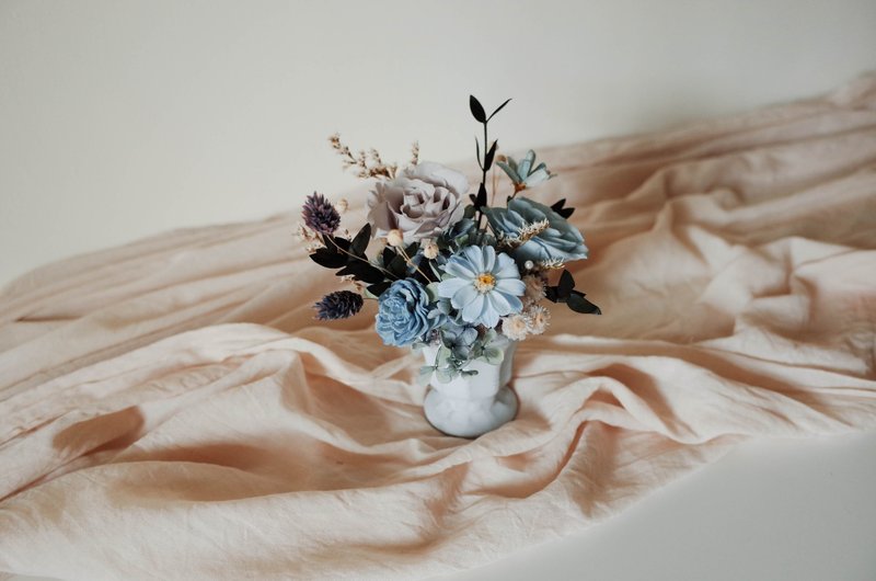 歐風古典永生桌花/擴香花/永生花/居家擺飾/霧面仿舊限量花器 - 乾燥花/永生花 - 植物．花 