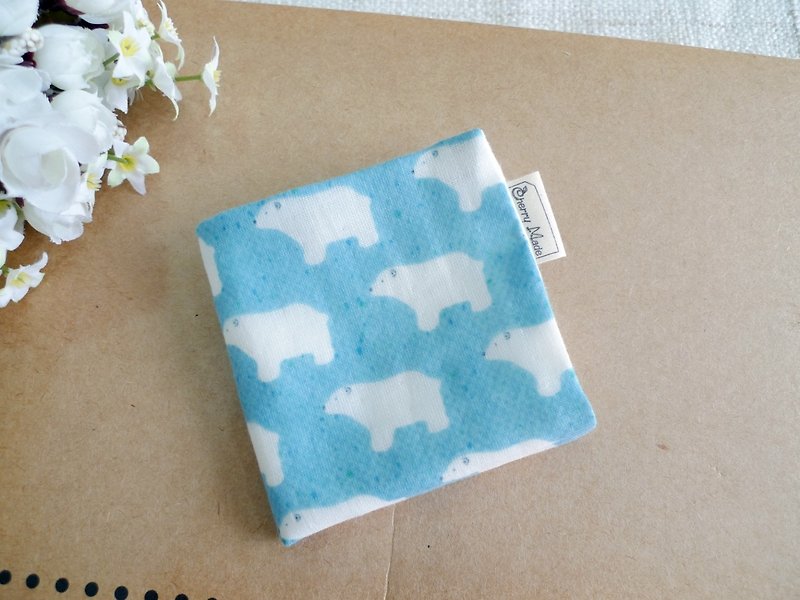 Cotton Gauze Handkerchief/Saliva Towel/Small Square Scarf-Little Polar Bear (Light Blue) - ผ้ากันเปื้อน - ผ้าฝ้าย/ผ้าลินิน สีน้ำเงิน