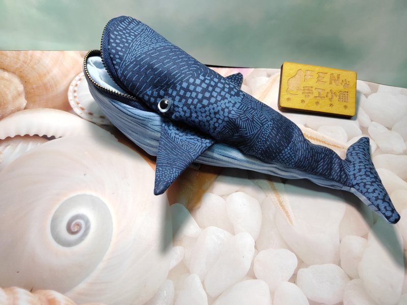 Marine life bag series - American limited fabric handmade marine style whale pen case - whale style pen case - กล่องดินสอ/ถุงดินสอ - ผ้าฝ้าย/ผ้าลินิน 