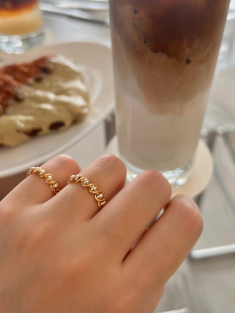 手工纏繞金珠可調節尺寸手作戒指 | 母親節 生日禮物 鍍14K真金 - 戒指 - 銅/黃銅 金色