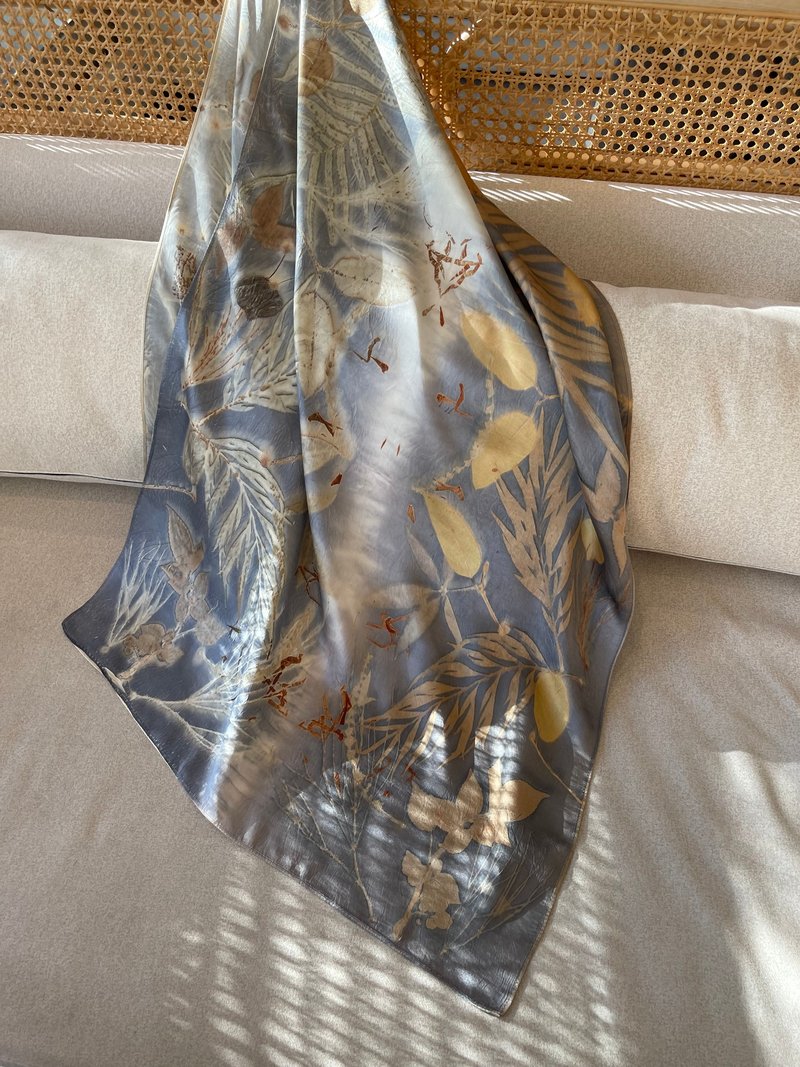 花葉移印染長絲巾 - 瀚海浮光 - 絲巾 - 絲．絹 多色