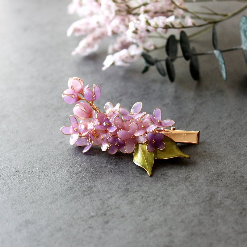 【Lilac flower hair clip】lilac small flower and bud hair clip handmade Bronze resin hair ornament/hair clip - Hair Accessories - Resin Purple