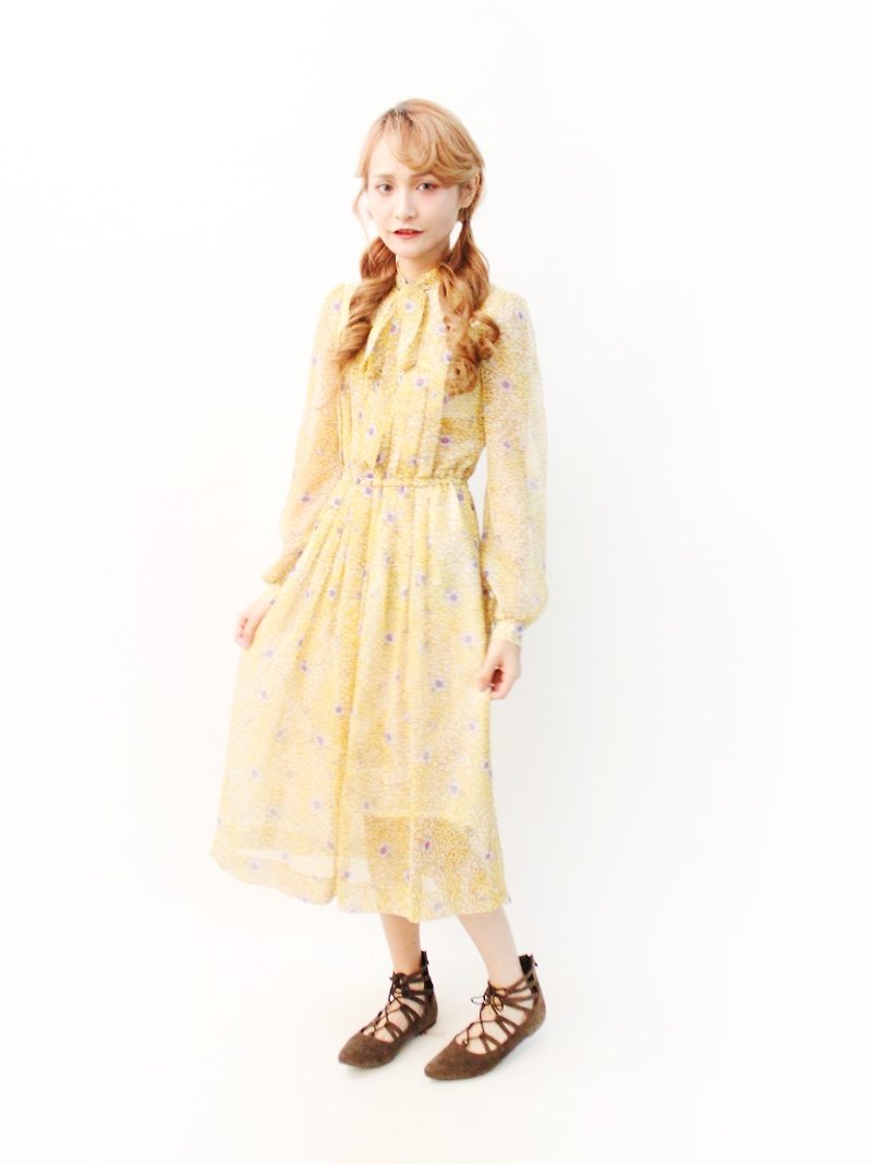 Retro Sweet Romantic Yellow Flower Bow Tie Thin Long Sleeve Vintage Dress Vintage Dress - ชุดเดรส - เส้นใยสังเคราะห์ สีเหลือง
