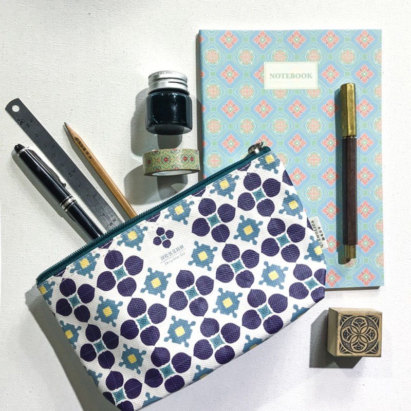 Sunny Bag - 捲毛力卡 多功能棉布文具袋/化妝包 - 深藍艾莉絲 - 露營用品 - 其他材質 藍色