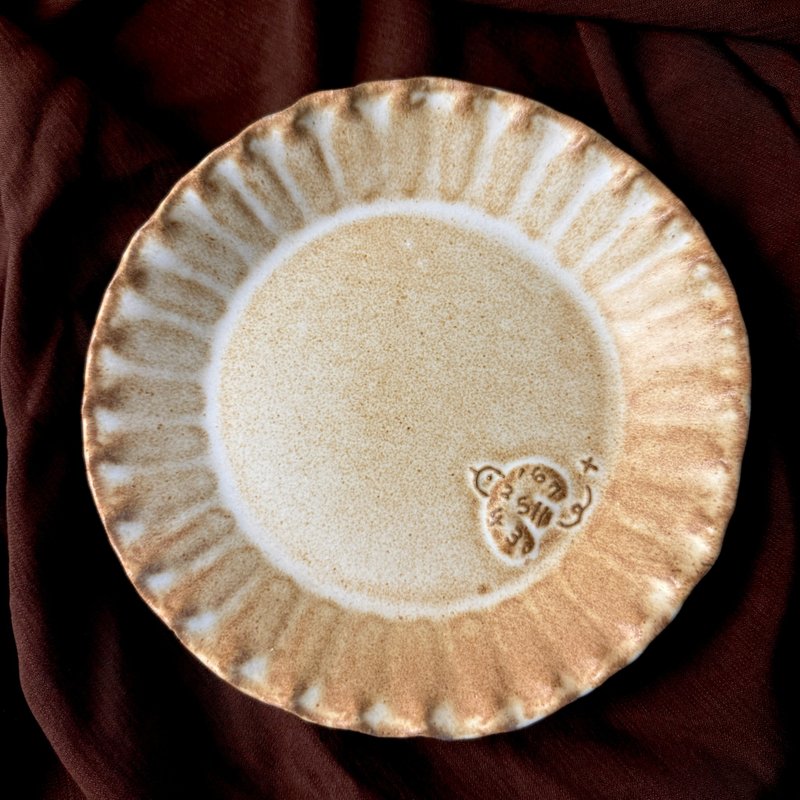 【 小丸 森林 浮雕 】自由 飛行之鳥 波波深皿 盤 深缽 - 盤子/餐盤/盤架 - 陶 咖啡色