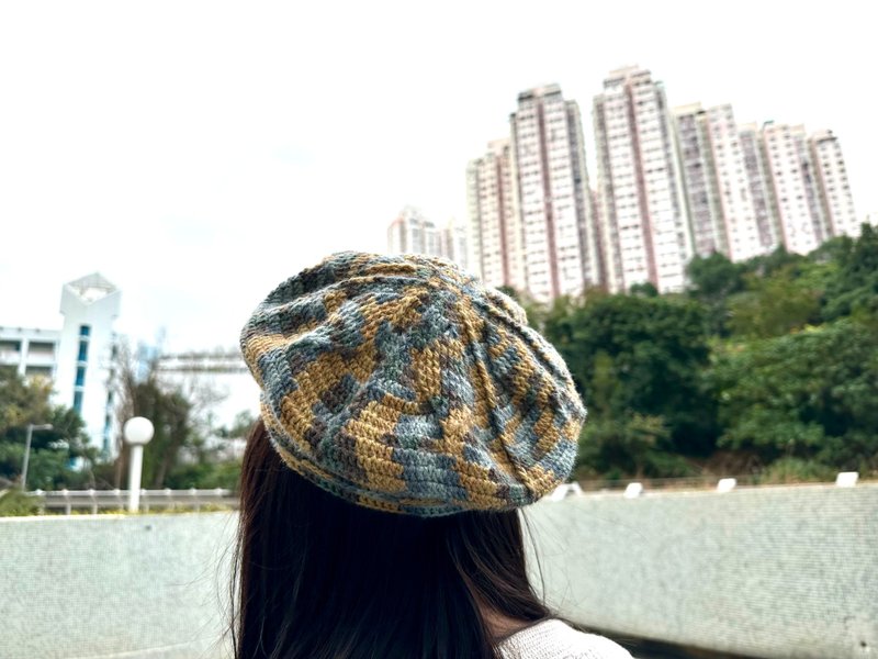 Knitted Color Block Woolen Beret Painter Hat - หมวก - ไฟเบอร์อื่นๆ สีทอง