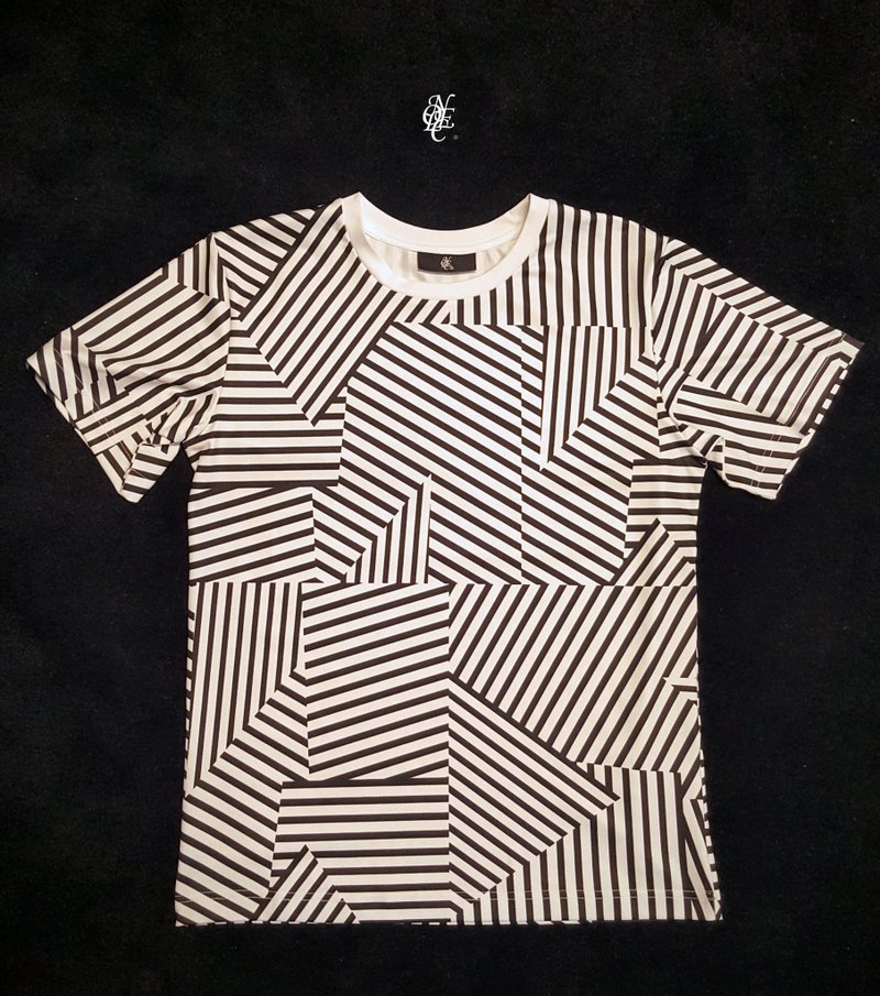 阿登森林迷彩 設計款T-shirt - 女短褲/五分褲 - 聚酯纖維 白色